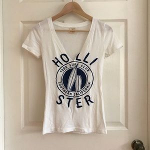 Hollister Women's T-shirt Small
